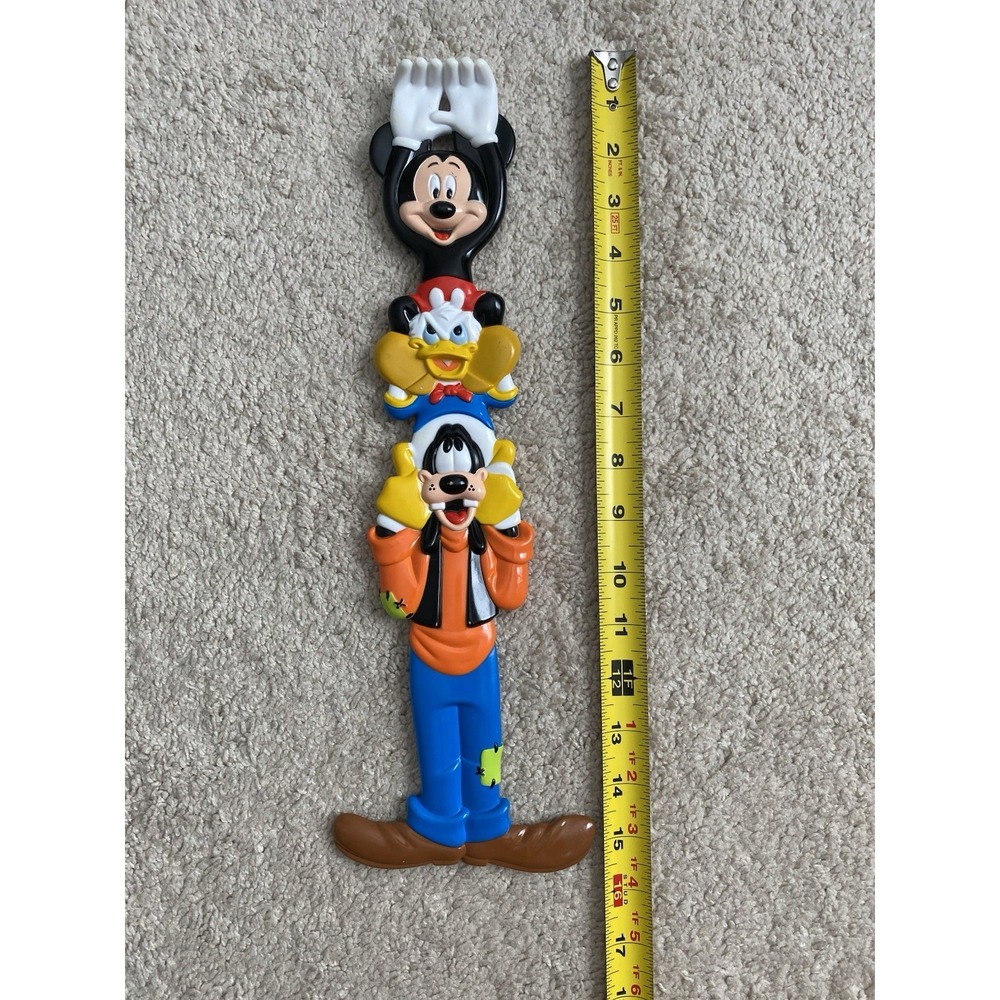 Vintage Walt Disney World Stacked Friends Back Scratcher Goofy Mickey Donald - Picture 10 of 10